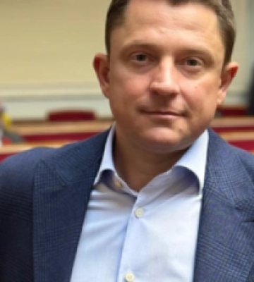 Рада поддержала сложение мандата нардепа Олеся Довгого Рада поддержала сложение мандата нардепа Олеся Довгого