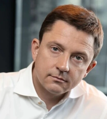 Рада достроково припинила повноваження нардепа Довгого
