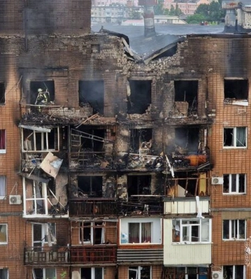 У Харкові «Шахед» влучив у підприємство - виникла пожежа