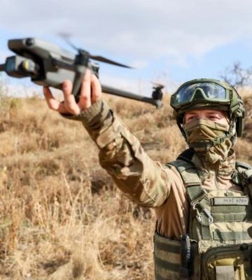 «Очікуються удари FPV-дронами по місту». Російські війська підійшли на відстань 20 кілометрів до Сум — DeepState