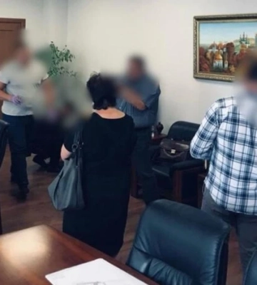 Відновлення житла на Бучанщині: група чиновників звинувачується у розкраданні коштів