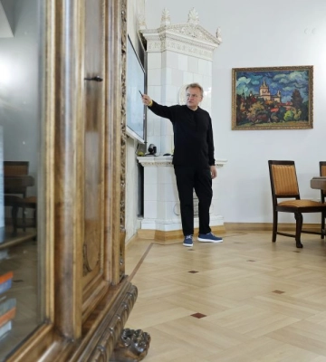 Наймолодший кардинал у світі відвідав Львів: зустрівся з мером Садовим і підтримав ідею молодіжної прощі до Папи Римського