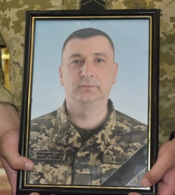 Луцька громада попрощалася з Героєм Віталієм Півчуком