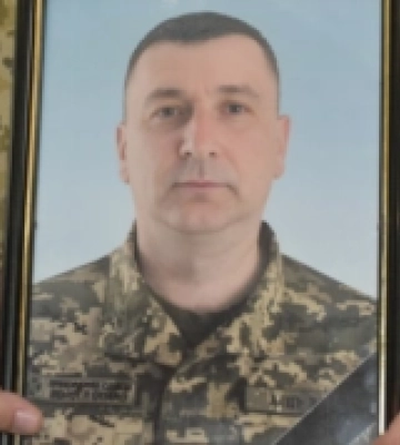 У Підгайцівській громаді попрощалися з військовослужбовцем Віталієм Півчуком