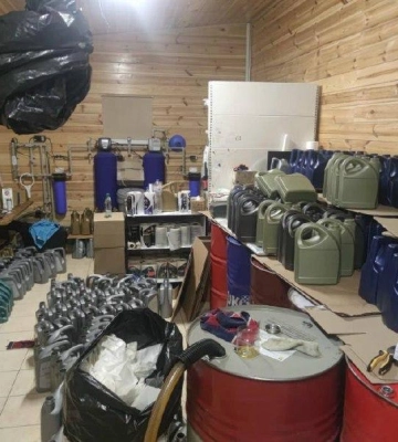 На Київщині судитимуть організаторів виробництва та збуту підроблених моторних мастил
