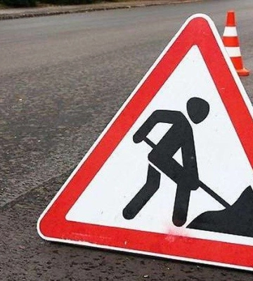 У Львові перекрили вулицю через аварійні роботи: рух транспорту обмежено
