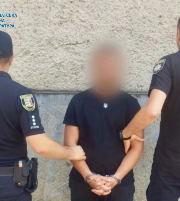 На Закарпатті молодика заґратовано за підозрою у розпусних діях щодо неповнолітніх