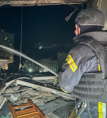 Росіяни атакували Одесу дронами: зруйновані будинки, 13 поранених, серед них рятувальники