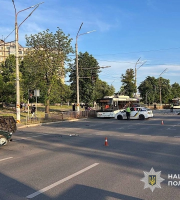 Обставини масштабної смертельної ДТП у Кривому Розі встановлює поліція Дніпропетровщини