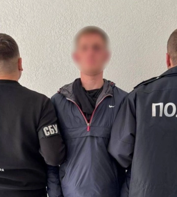 ОГП: у Києві військовослужбовцю, Герою України у День народження спалили автомобіль, підозрюваного затримали