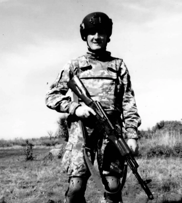 У Черкаській громаді попрощалися із захисником