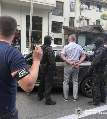 На хабарі затримали високопосадовця служби судової охорони Львівщини