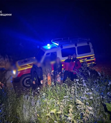 На Львівщині надзвичайники розшукали п&#039;ятьох туристів, які заблукали в горах