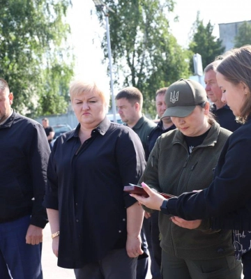 У громаді на Волині вручили посмертні державні відзнаки рідним полеглих Героїв