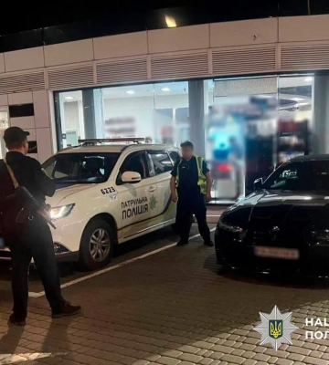У Києві покарали «дрифтунця» на BMW, який нарізав круги та хотів втекти — відео