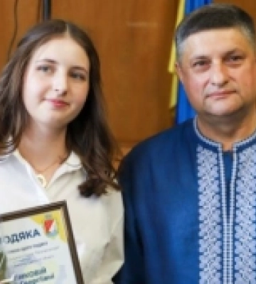В Ізмаїлі урочисто нагородили найкращих випускників 2025 року