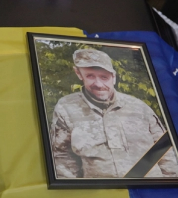 Рік був зниклим безвісти: на Волині попрощалися із воїном Володимиром Оліферчуком 