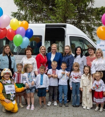 На Дніпропетровщині запрацював перший мобільний дитсадок