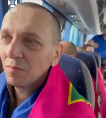 В Україну повернули захисників, більшість з них понад два роки були в російському полоні