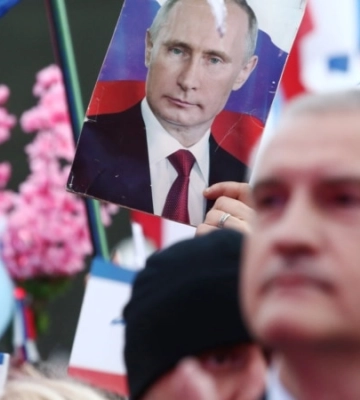 Крымская игра в имитацию. Как ставленники России создают образ «мирного и защищенного» Крыма