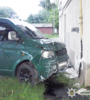 На Житомирщині ннаслідок ДТП постраждали дві дівчини та молода жінка. ФОТО