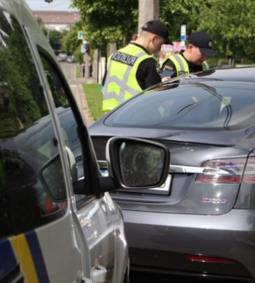 Посвідчення водія та техпаспорт відновлять безкоштовно: умова від сервісних центрів МВС