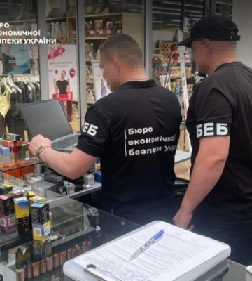 На Закарпатті вилучили контрафактні електронні сигарети та рідини вартістю 1,5 млн грн