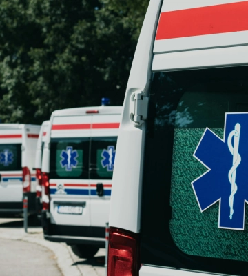 У Корабельному районі Херсона в руках у чоловіка вибухнув невідомий предмет
