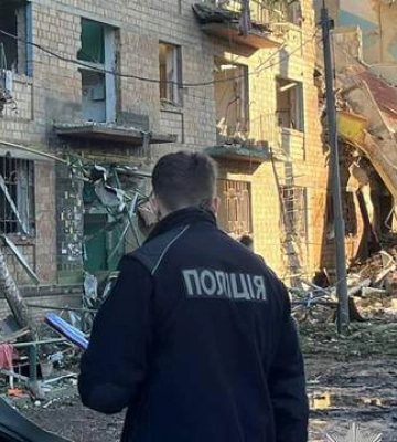 Удар по многоэтажке в Киеве: среди погибших – муж и жена