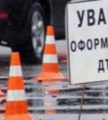 У Баштанці сталася автопригода: рятувальники деблокували водія