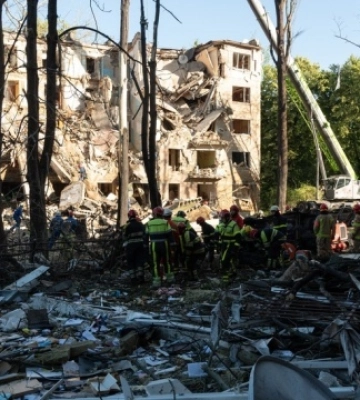 ДСНС не має інформації щодо кількості людей під завалами у Шевченківському районі