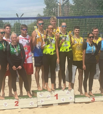 Сум’янка взяла «бронзу» чемпіонату України з пляжного волейболу