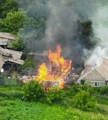 Росіяни обстріляли 34 населені пункти Чернігівщини за тиждень: троє людей загинули, 13 поранені. ФОТОрепортаж