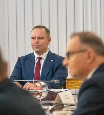 Поляки сомневаются в способности нового президента Навроцкого сохранить хорошие отношения с Украиной