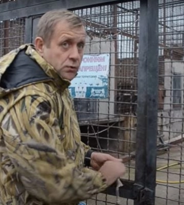 У Криму ексдепутату-сепаратисту Зубкову леви з його зоопарку прокусили горло