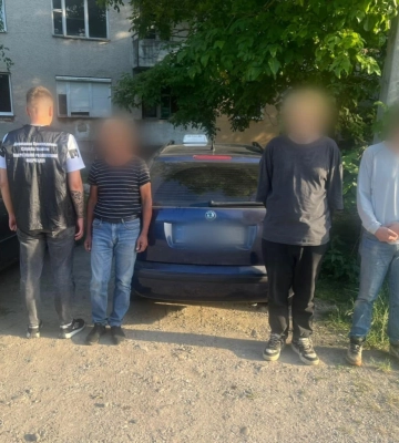 Мешканку Виноградова підозрюють у переправленні військовозобов’язаних через кордон України