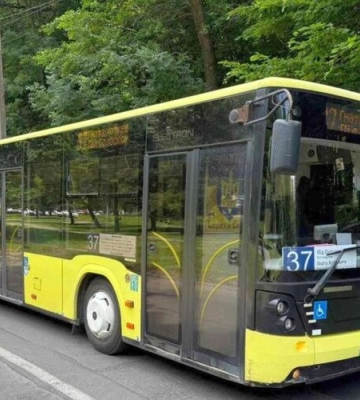 На маршруті №37 у Львові вилучили шість автобусів. Чим замінили
