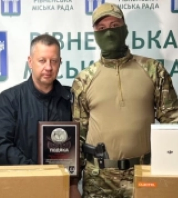 Рівненська громада передала захисникам 67 дронів і 15 зарядних станцій