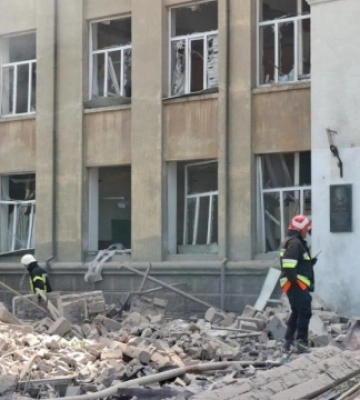 Ракетний удар по школі на Одещині: двоє загиблих, щонайменше 12 поранених