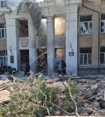 Военные РФ нанесли удар по лицею в Белгороде-Днестровском – два человека погибли, еще 12 ранены