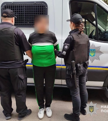 На Дніпропетровщині поліцейські затримали жінку за підозрою у вбивстві чоловіка