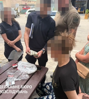 В Одесской области ГБР разоблачило правоохранителя, который вместе с матерью переправлял уклонистов в Молдову