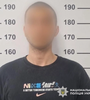 Київська поліція затримала молодика, який вчинив розбійний напад на знайомого