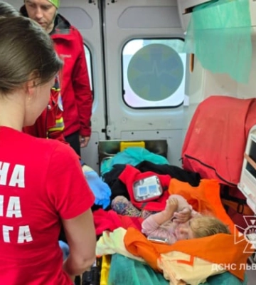 На Львівщині знайшли зниклу дворічну дівчинку