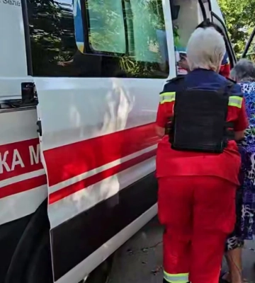 Армія РФ вранці з артилерії обстріляла Корабельний район Херсона: є поранені