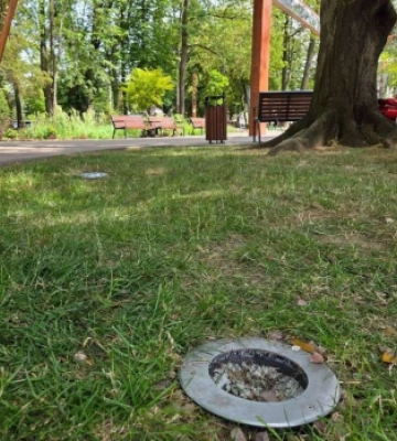 Вандали понищили підземну підсвітку у сквері Дня Вишиванки у Чернівцях