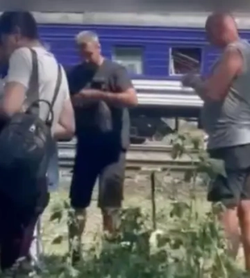 Атака на Дніпропетровщину: пошкоджено пасажирський поїзд