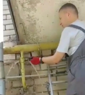 У Запоріжжі "умільці" пустили воду по газовій трубі: багатоповерхівка залишилася без газу
