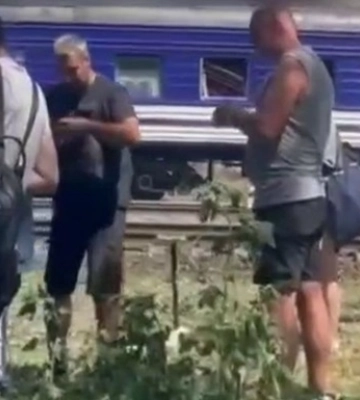 Укрзализныця сообщила о сбое в движении поездов из-за удара рашистов
