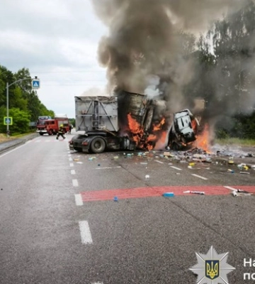 У ДТП на Вінниччині загинув водій мікроавтобуса та пасажир